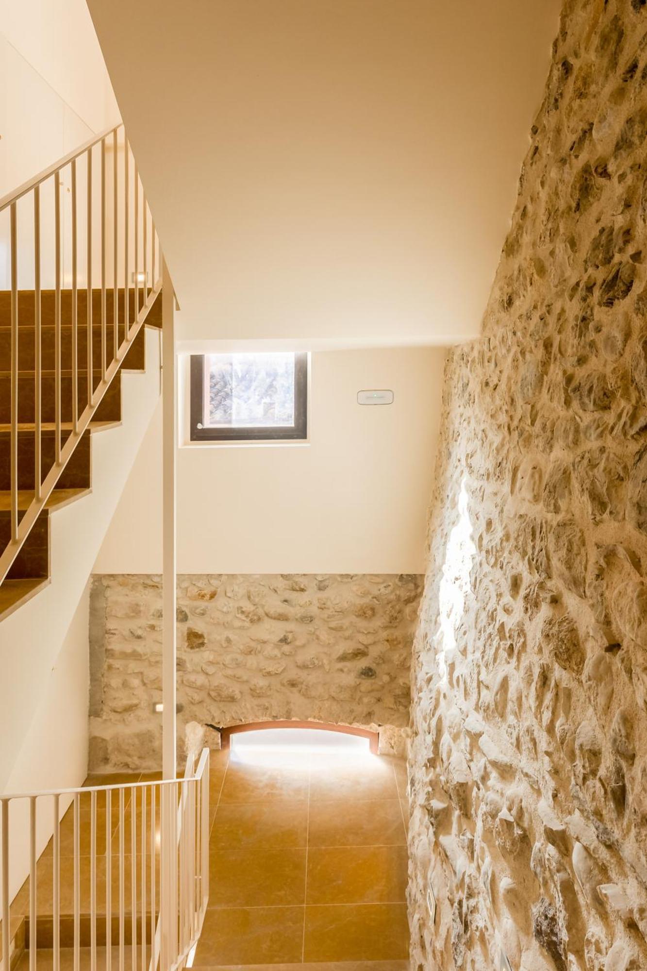 Can Cintet 21Nuevo Apartamento Moderno En Besalu Ngoại thất bức ảnh