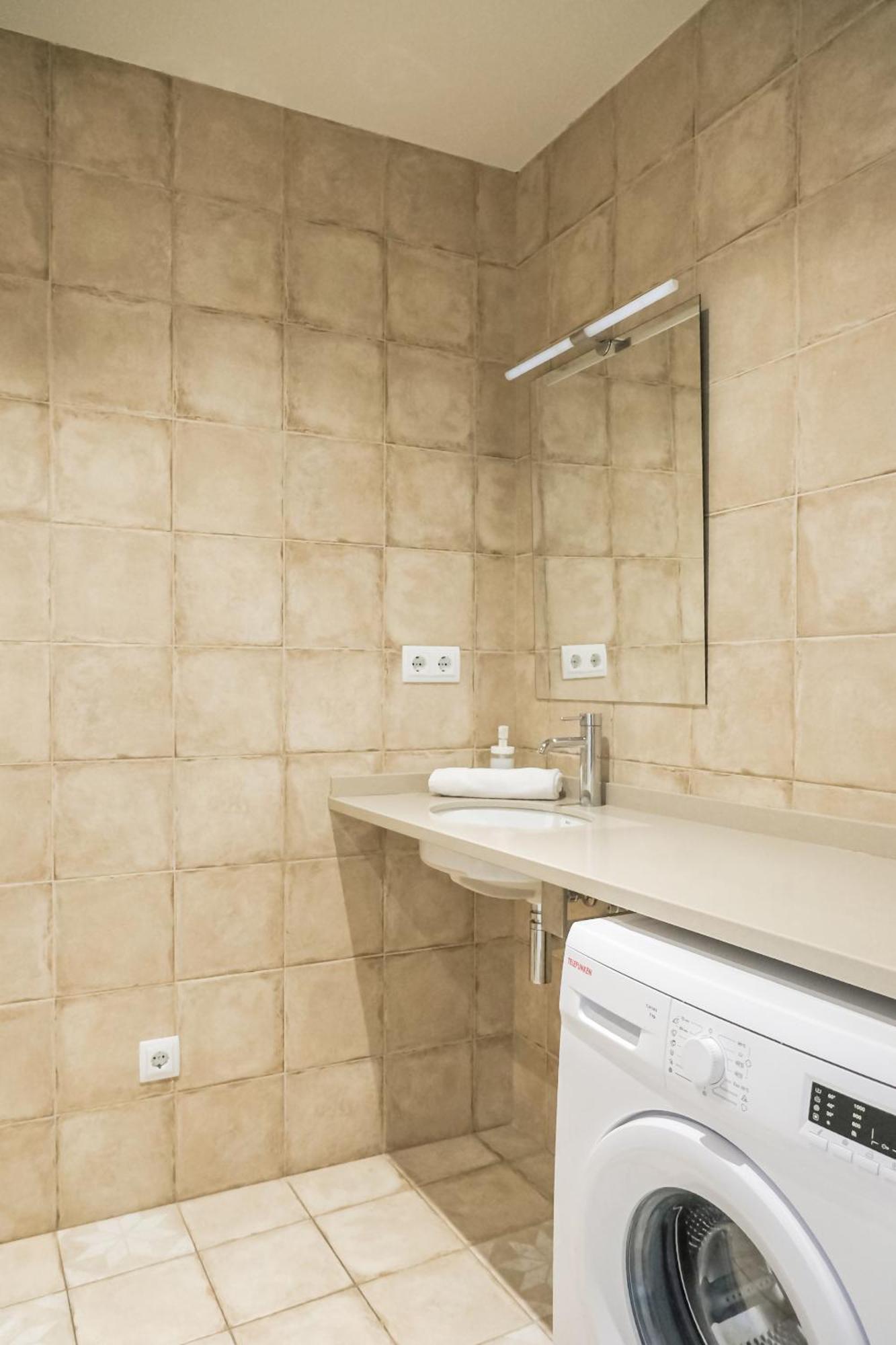 Can Cintet 21Nuevo Apartamento Moderno En Besalu Ngoại thất bức ảnh