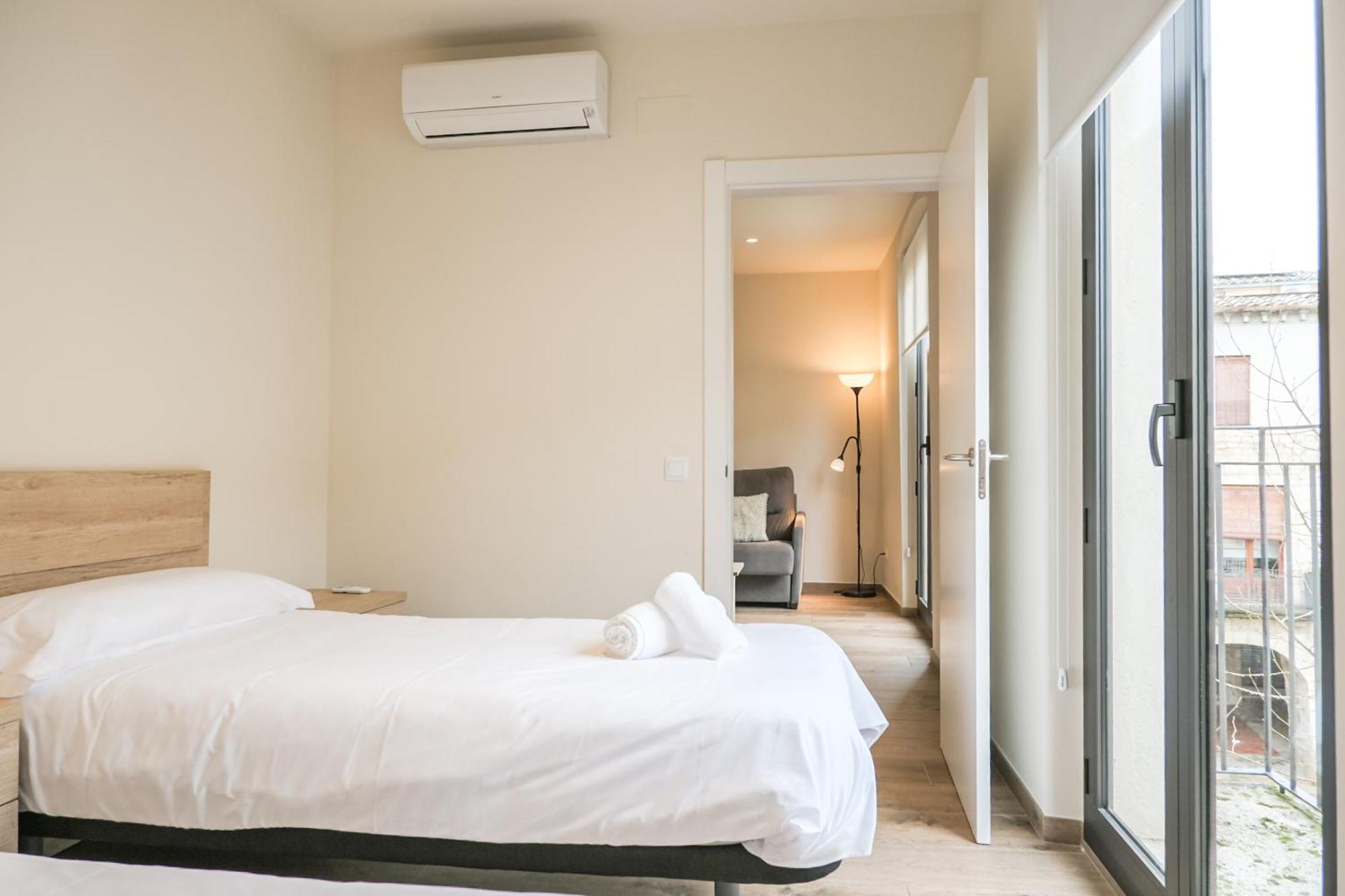 Can Cintet 21Nuevo Apartamento Moderno En Besalu Ngoại thất bức ảnh